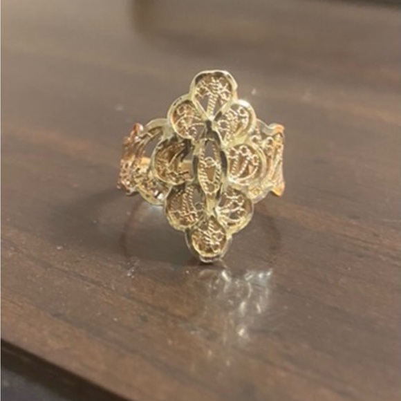 Elegant Gold Vintage Filigree Ring 14k 1.9gram